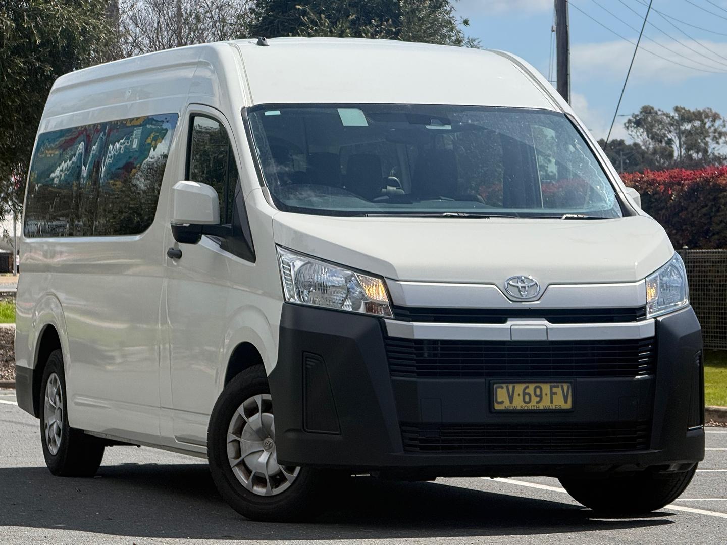 2019 Toyota Hiace Commuter Super LWB Auto