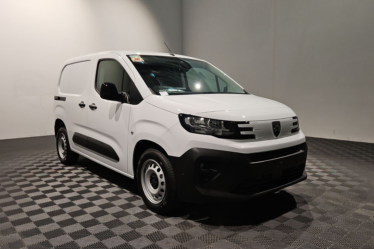 Peugeot Partner K9 Pro