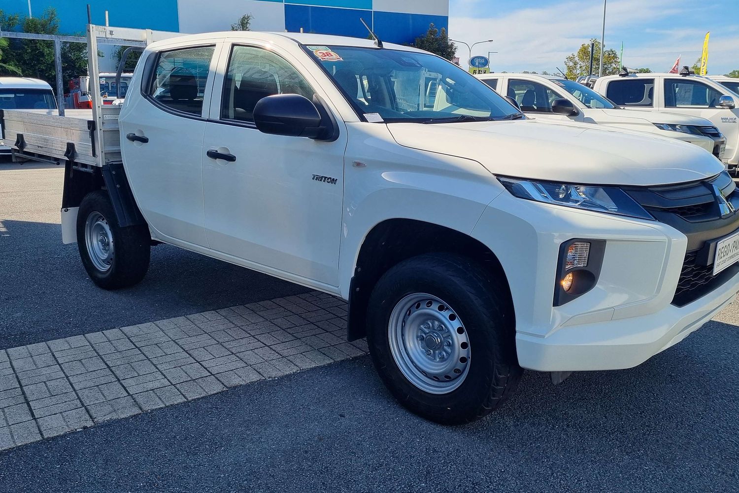 Mitsubishi Triton MR GLX