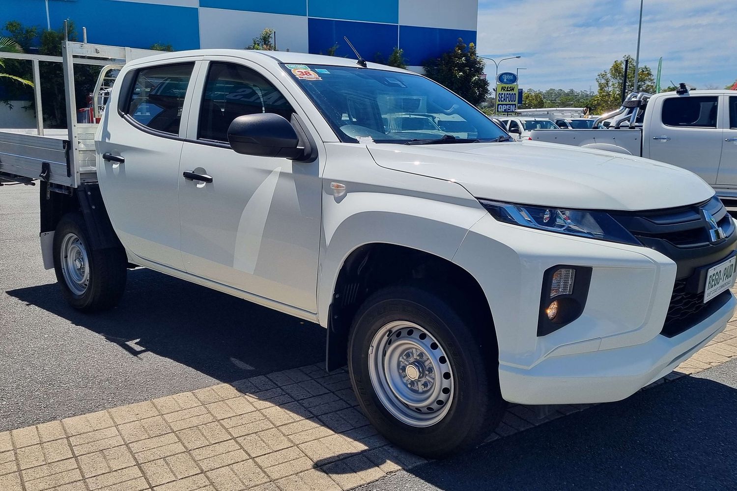 Mitsubishi Triton MR GLX