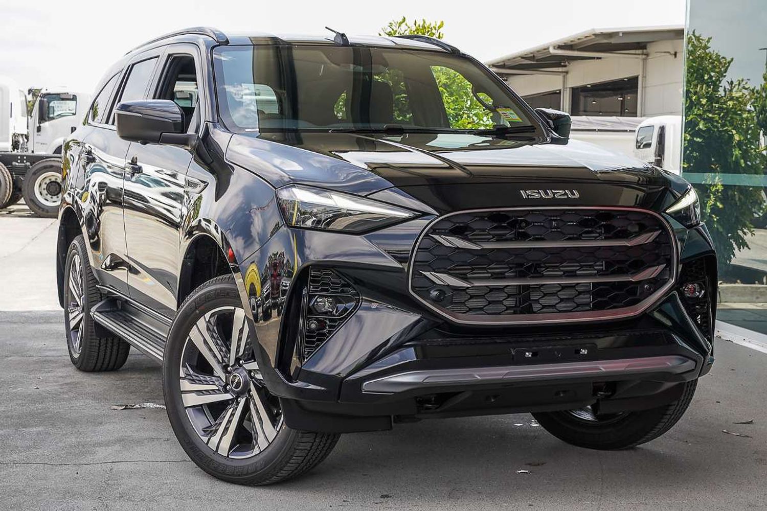 Isuzu Mu-x 2025