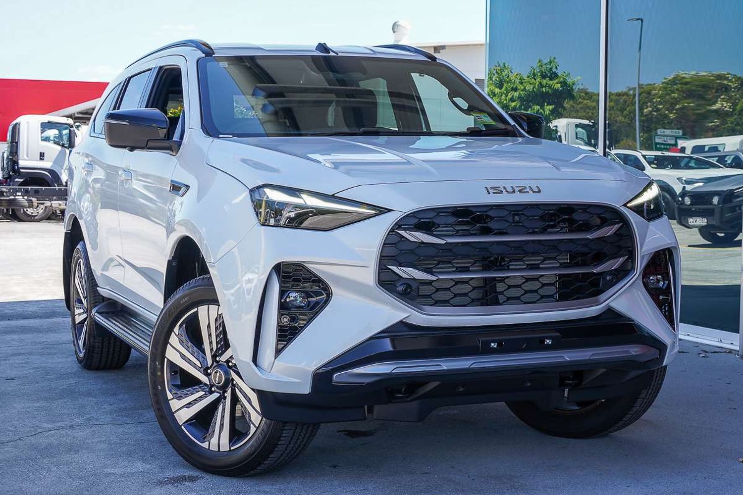 Isuzu Mu-x 2025