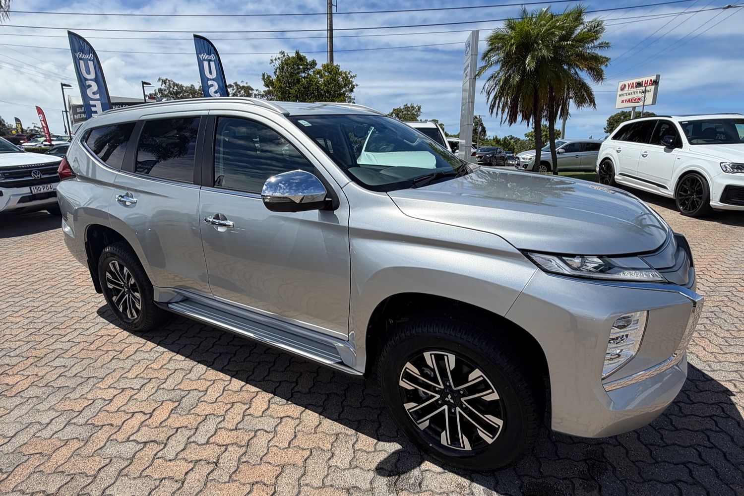 Mitsubishi Pajero Sport QF GLS