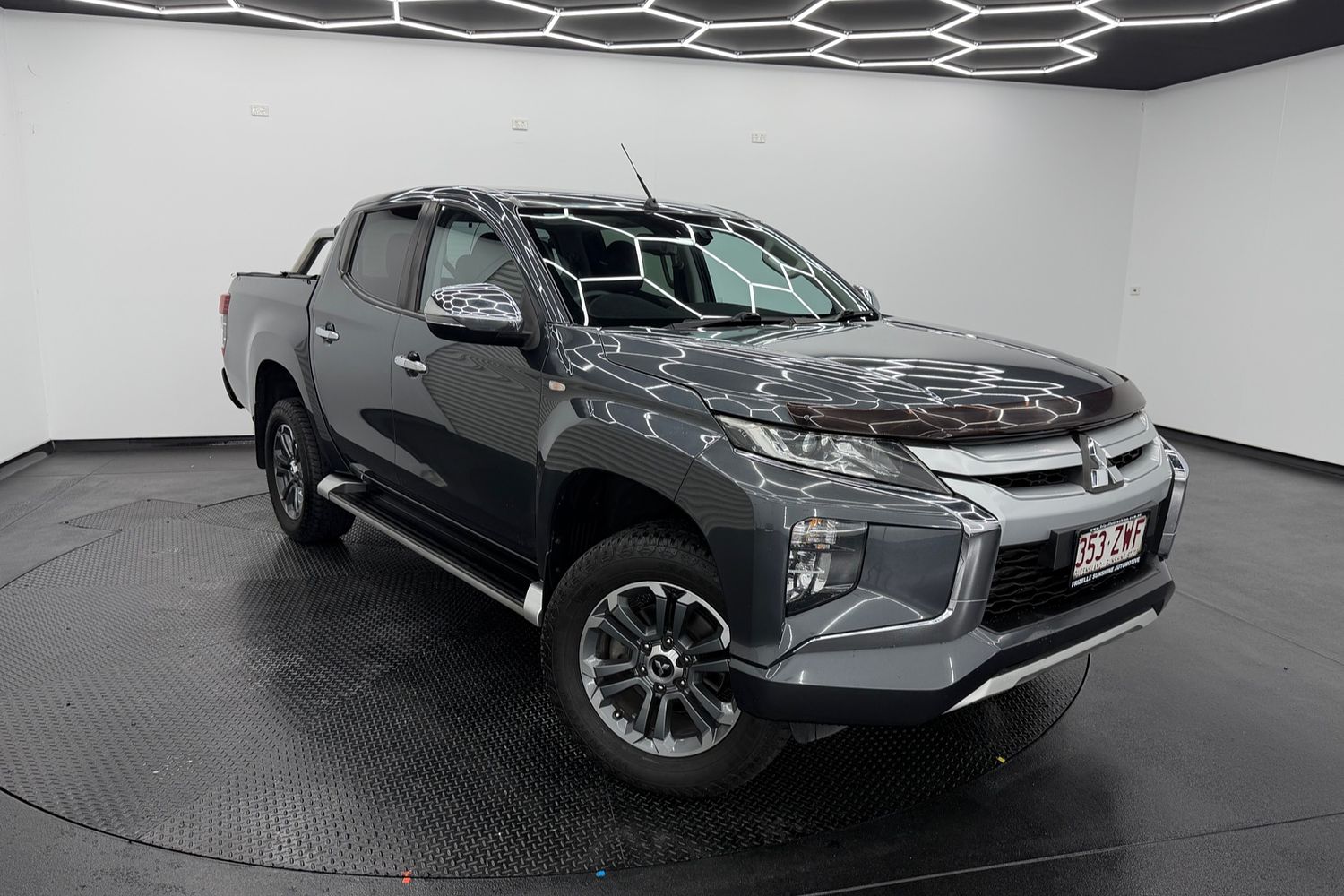 Mitsubishi Triton MR GLX-R