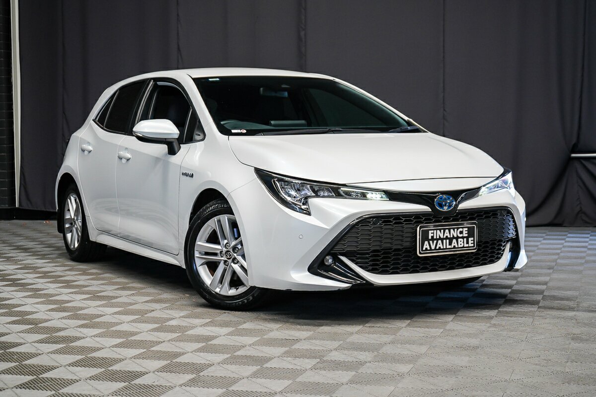 Toyota Corolla ZWE211R