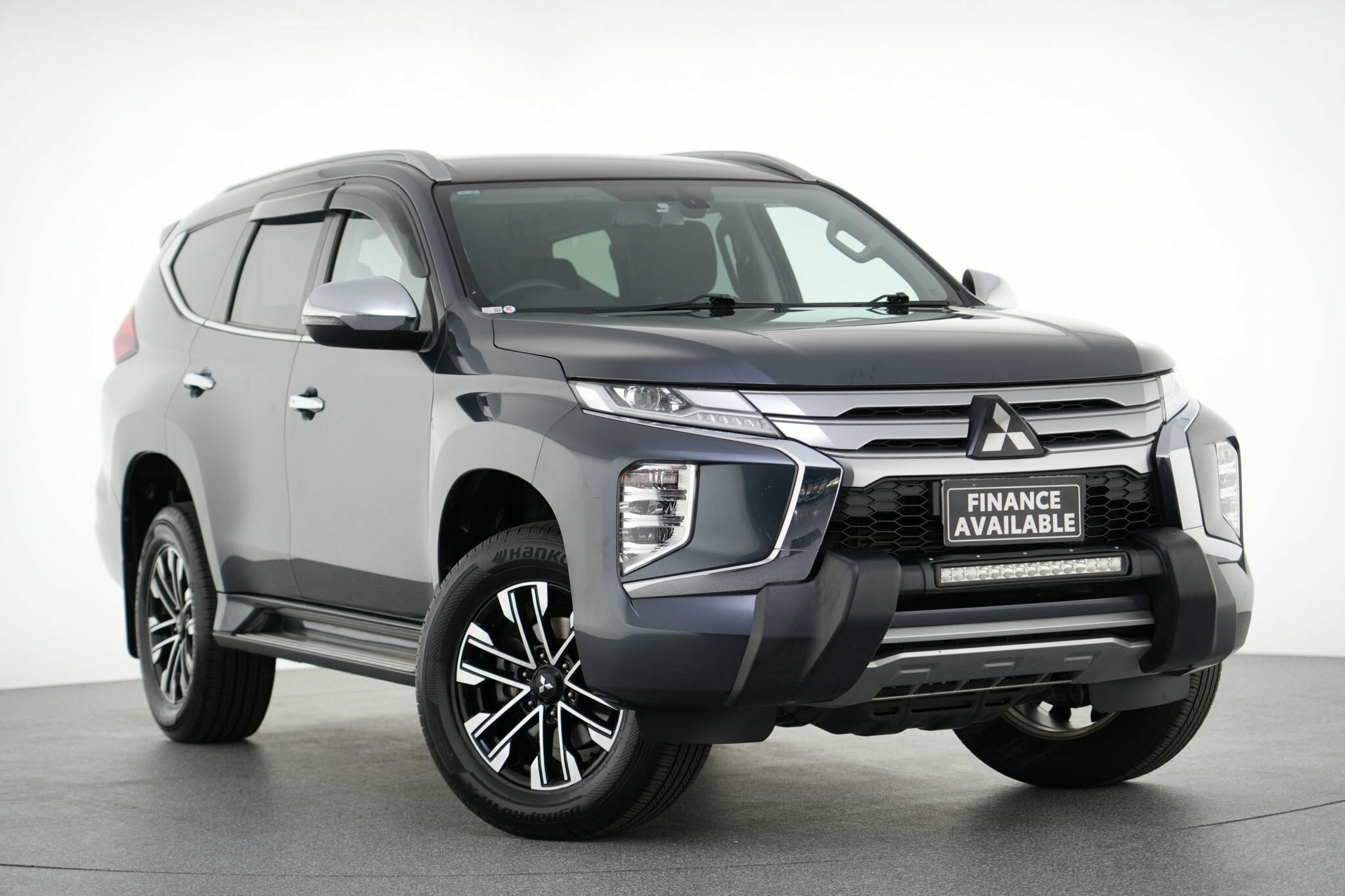 Mitsubishi Pajero Sport QF MY21