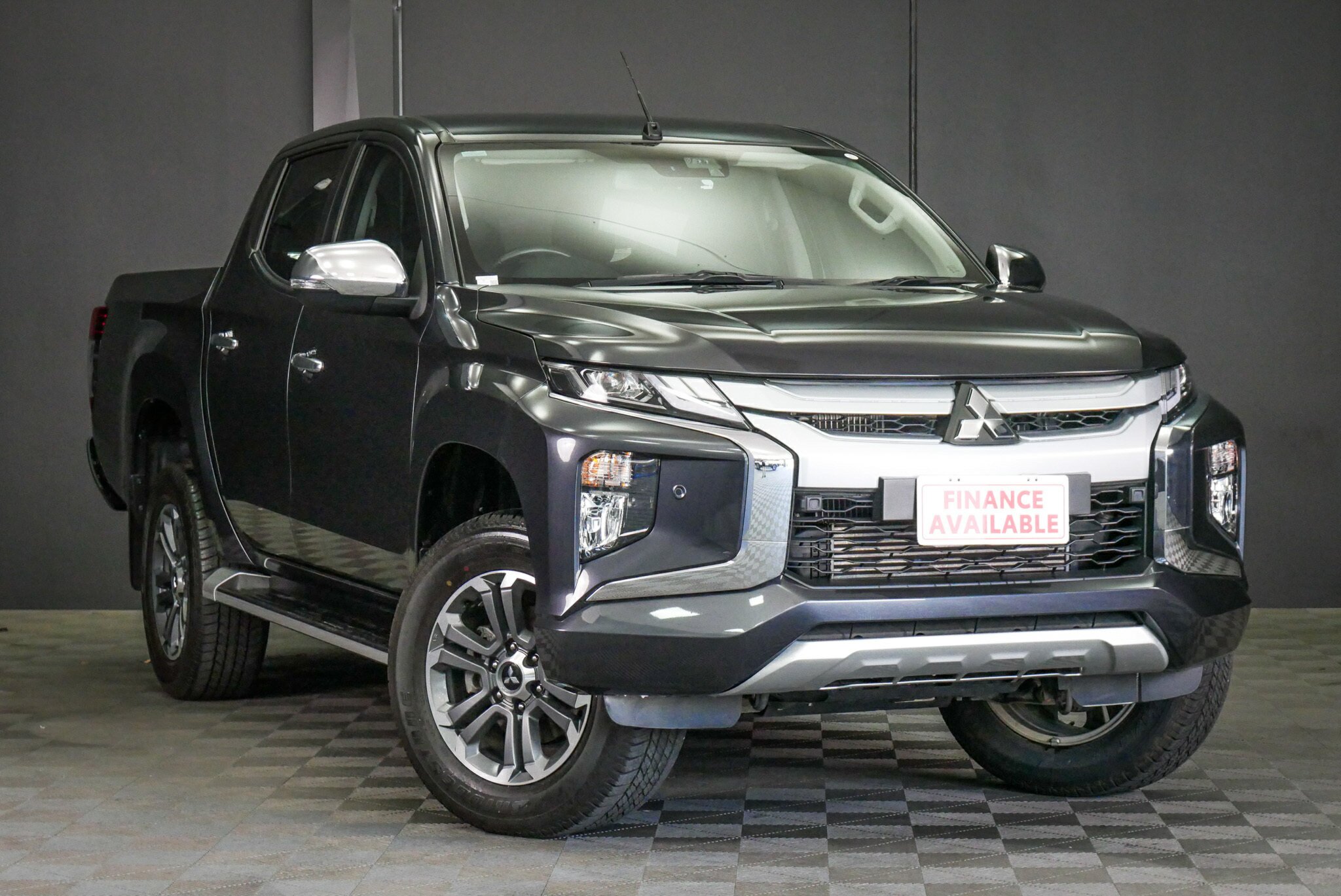 Mitsubishi Triton MR MY22