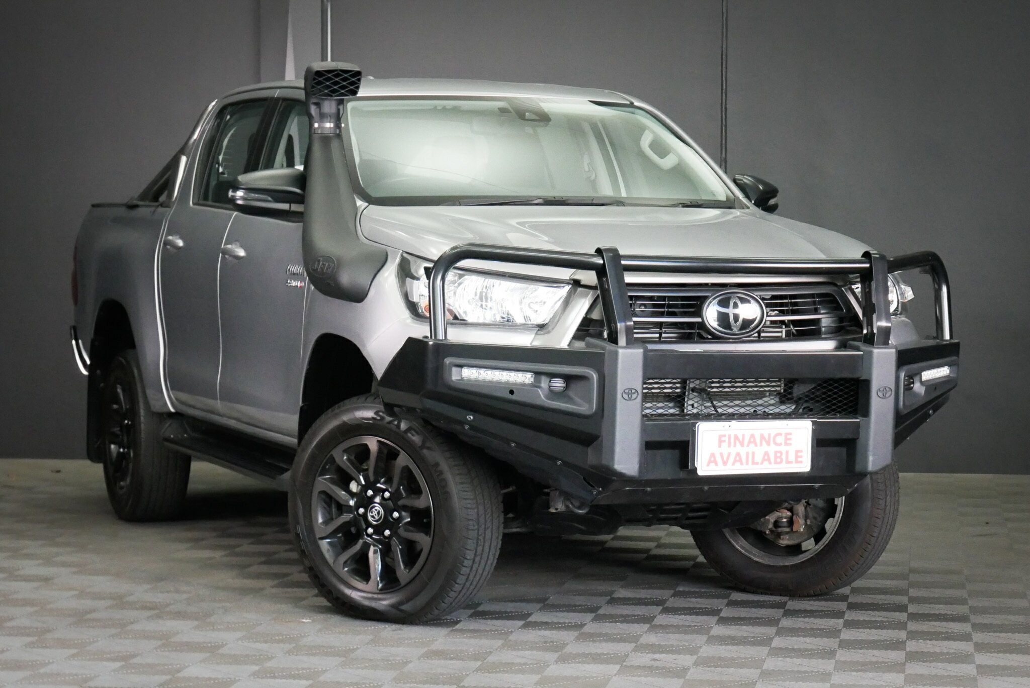 Toyota Hilux GUN126R
