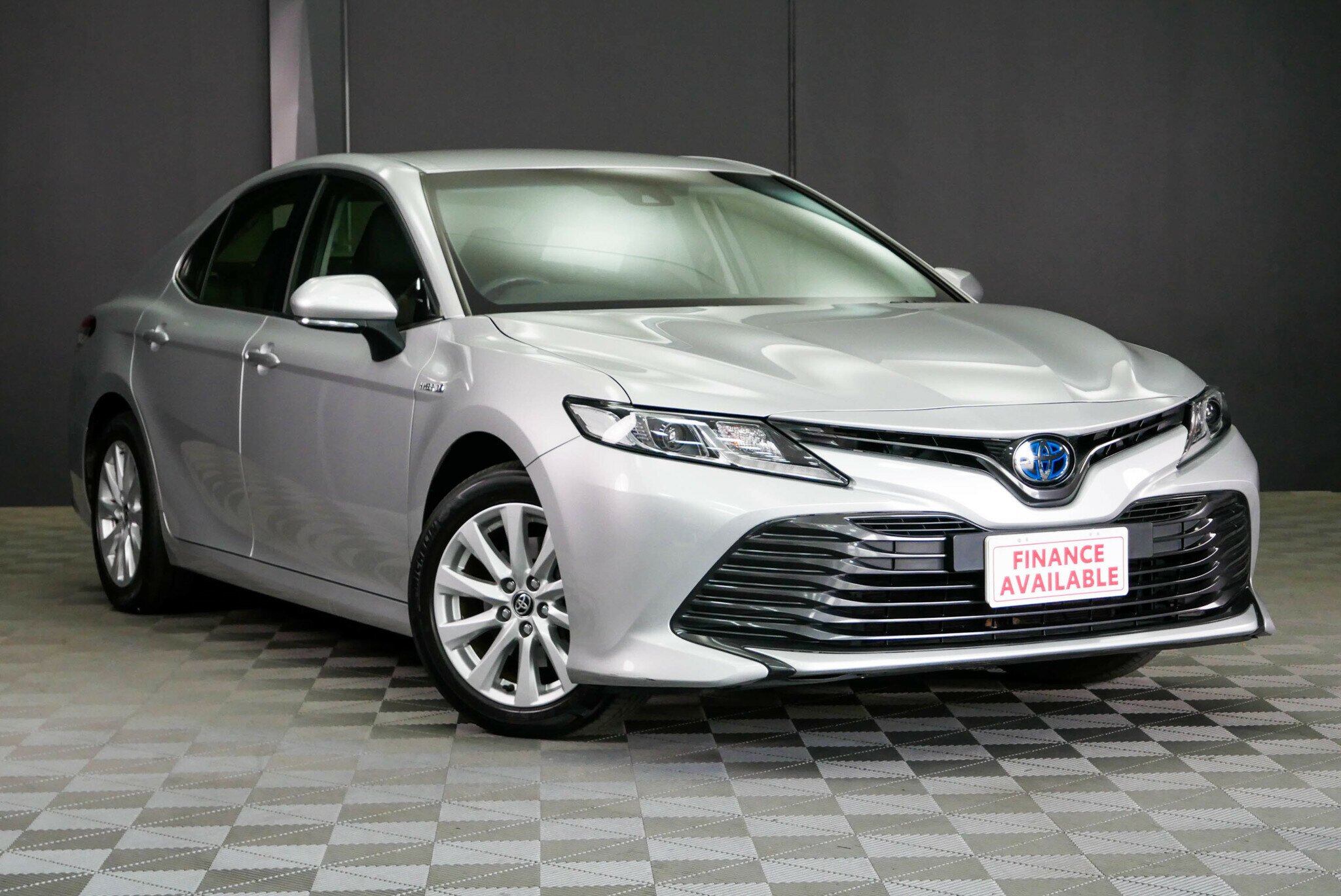 Toyota Camry Axvh70R