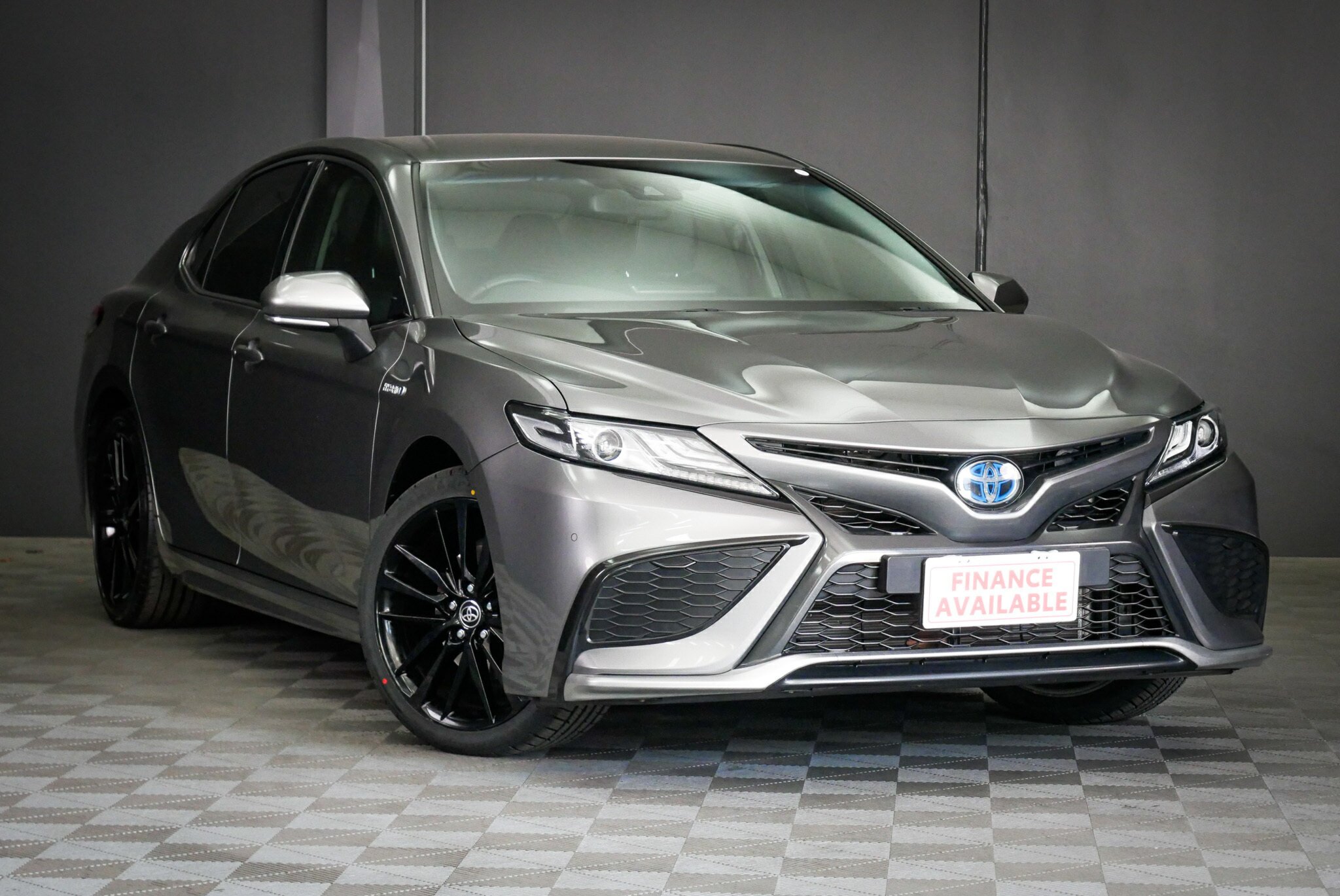 Toyota Camry Axvh70R