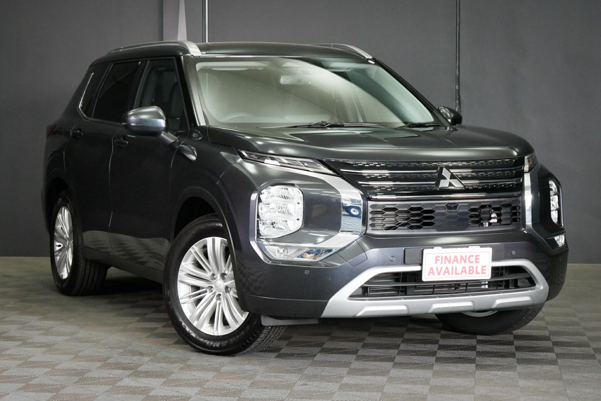 Mitsubishi Outlander ZM MY24