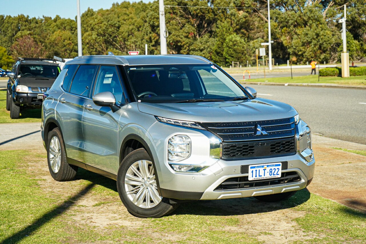 Mitsubishi Outlander ZM MY24