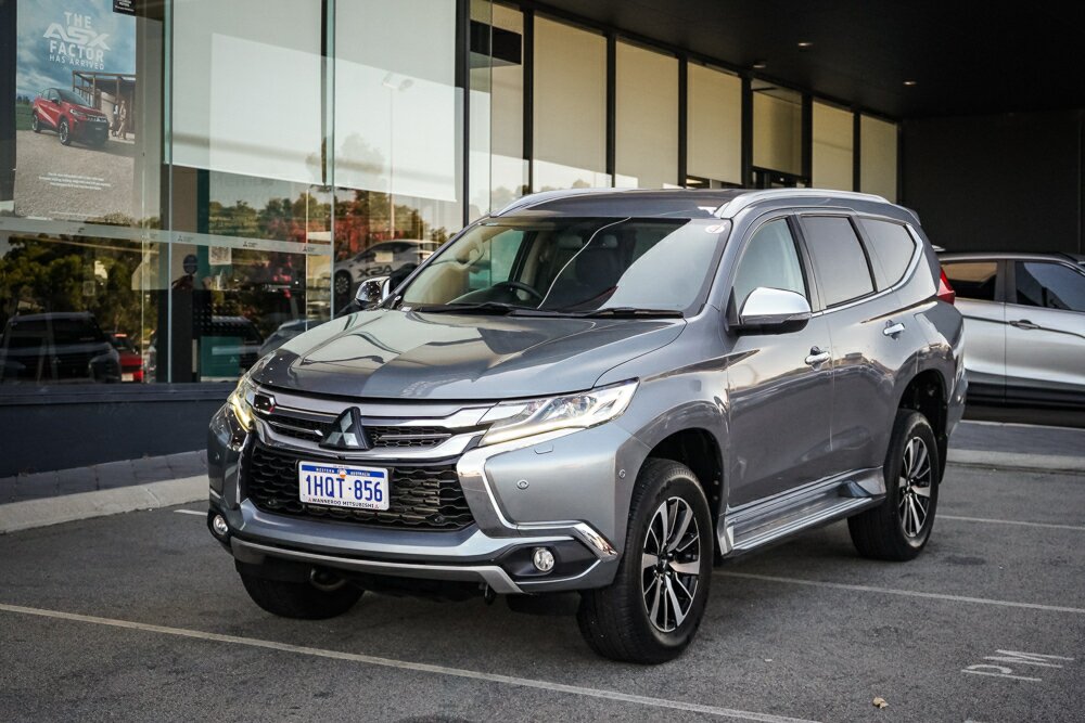 Mitsubishi Pajero Sport QE MY18