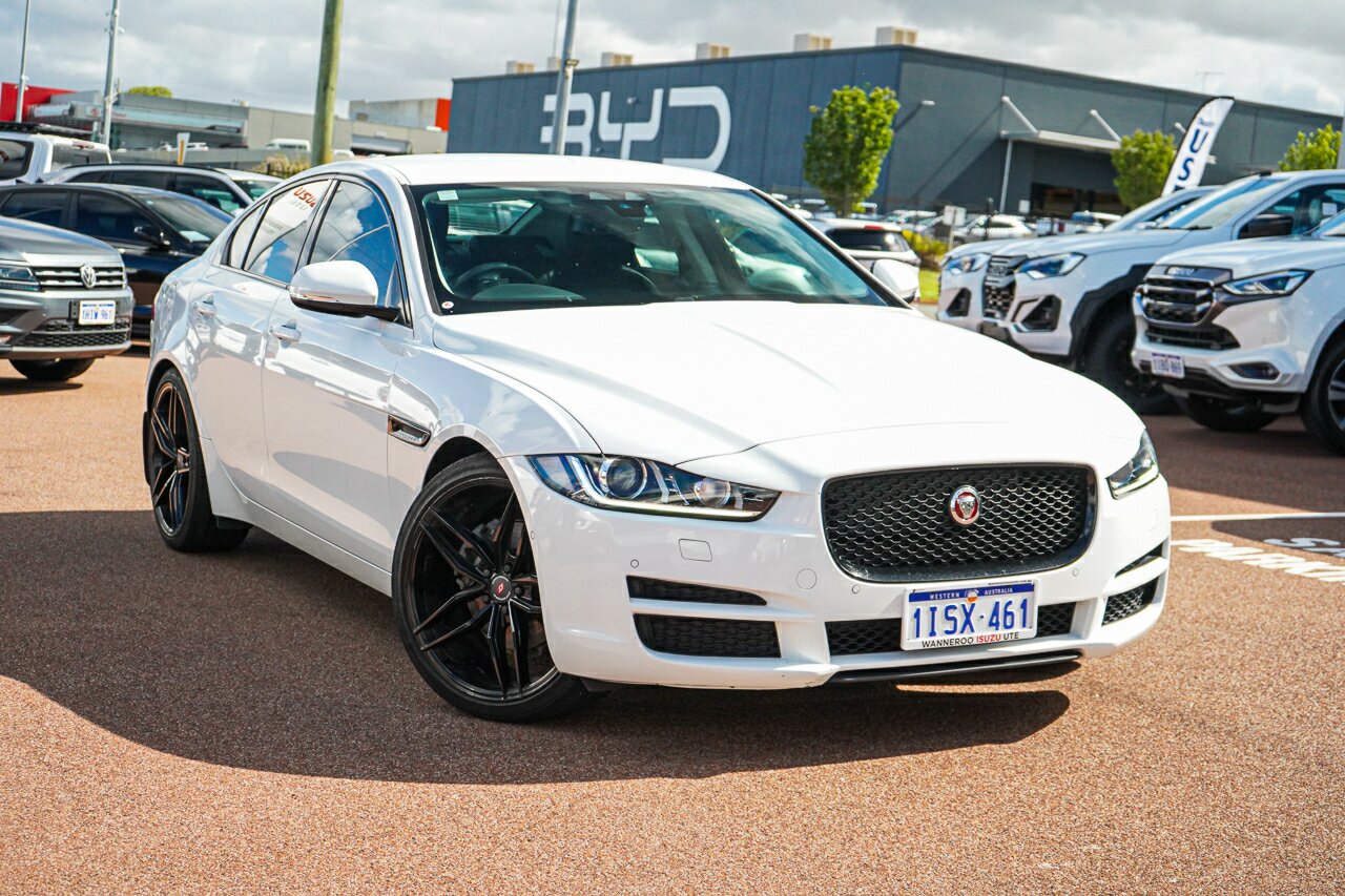 Jaguar Xe X760 18MY