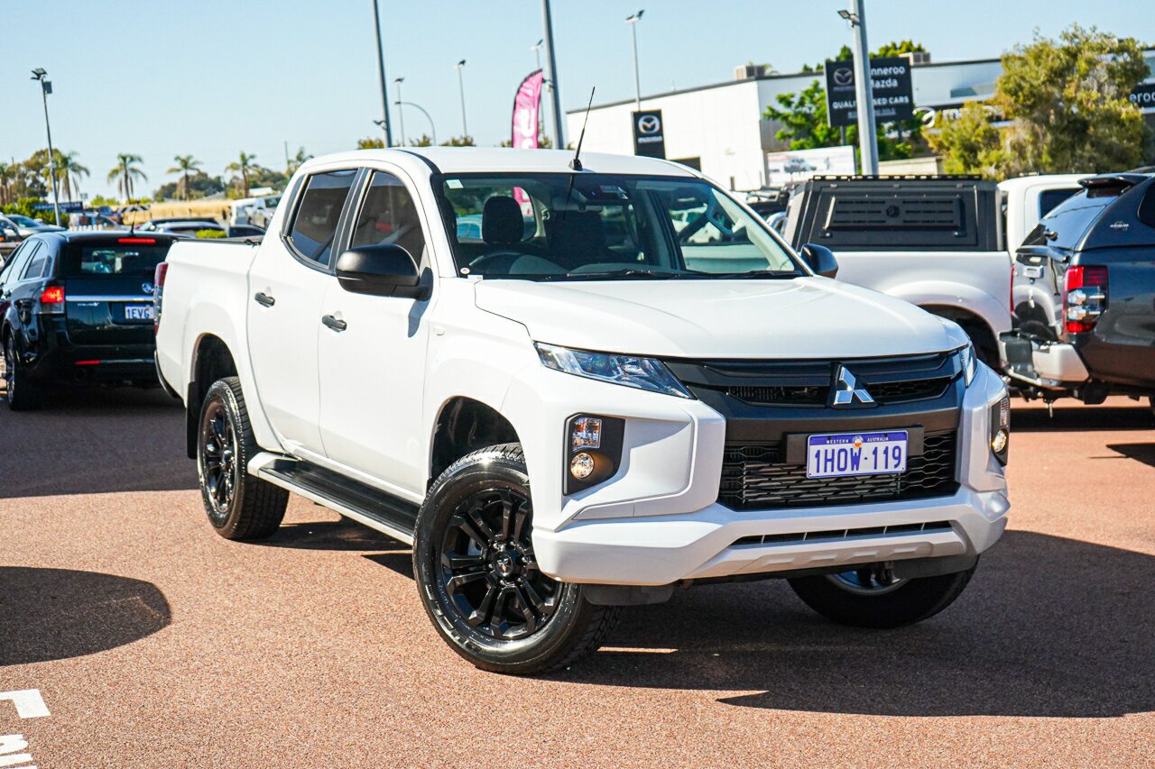 Mitsubishi Triton MR MY22