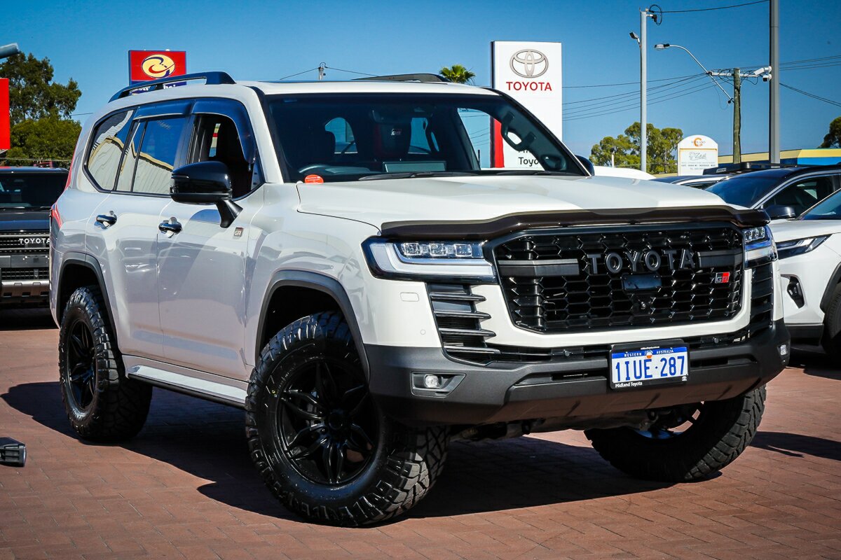 Toyota Landcruiser FJA300R