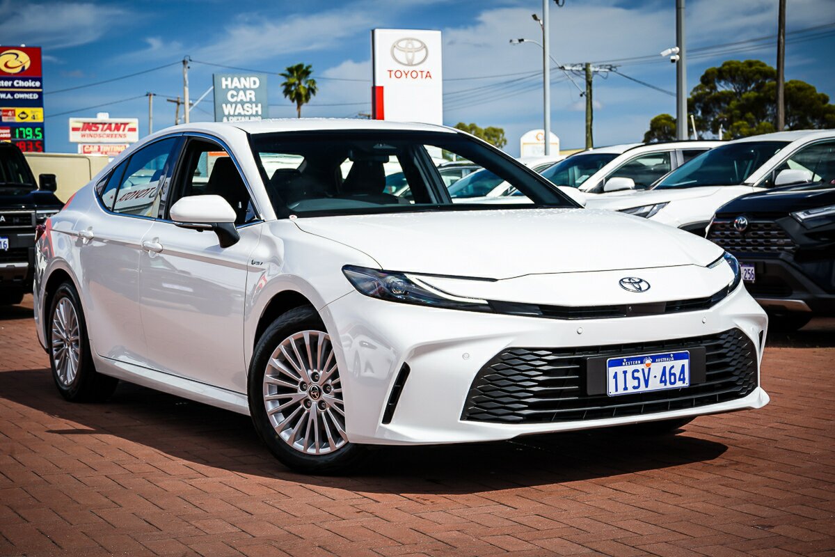 Toyota Camry Axvh80R