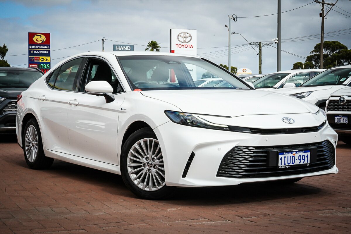 Toyota Camry Axvh80R