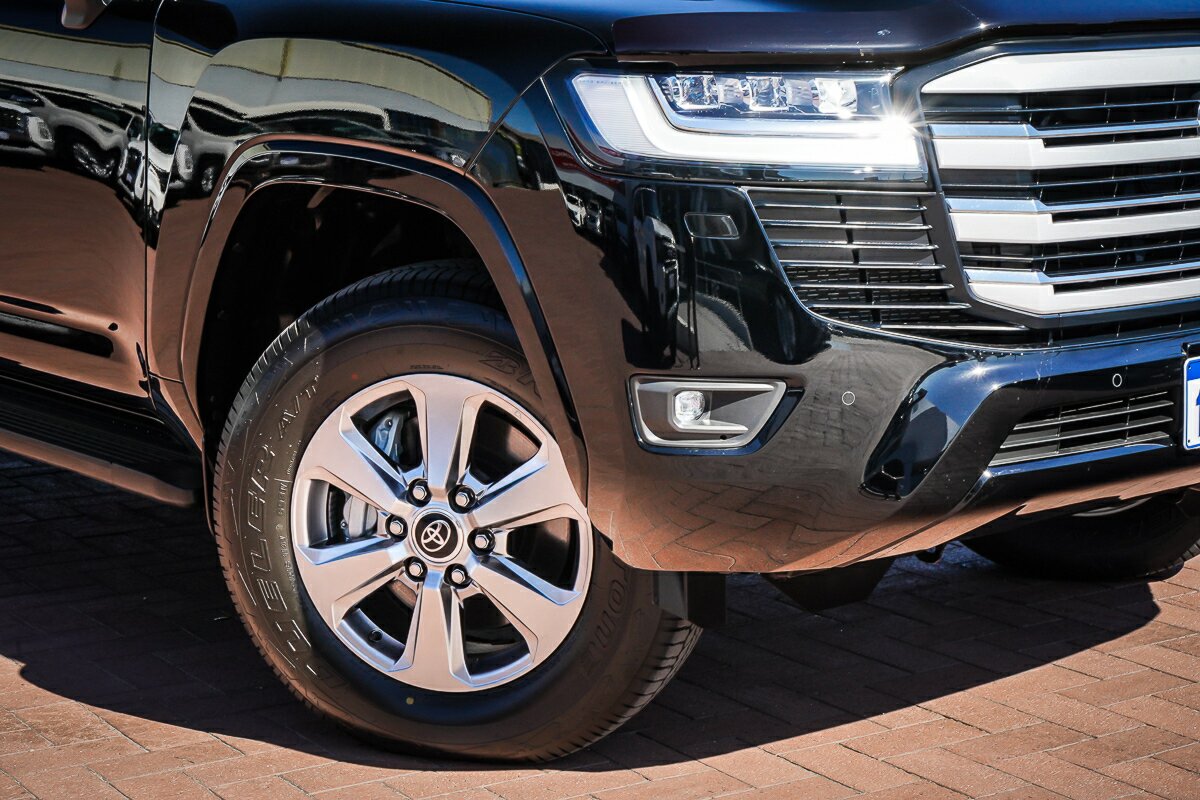 Toyota Landcruiser FJA300R