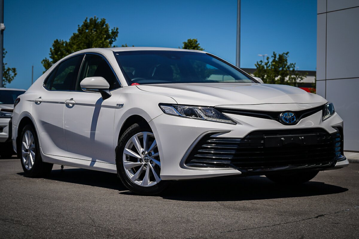 Toyota Camry Axvh70R