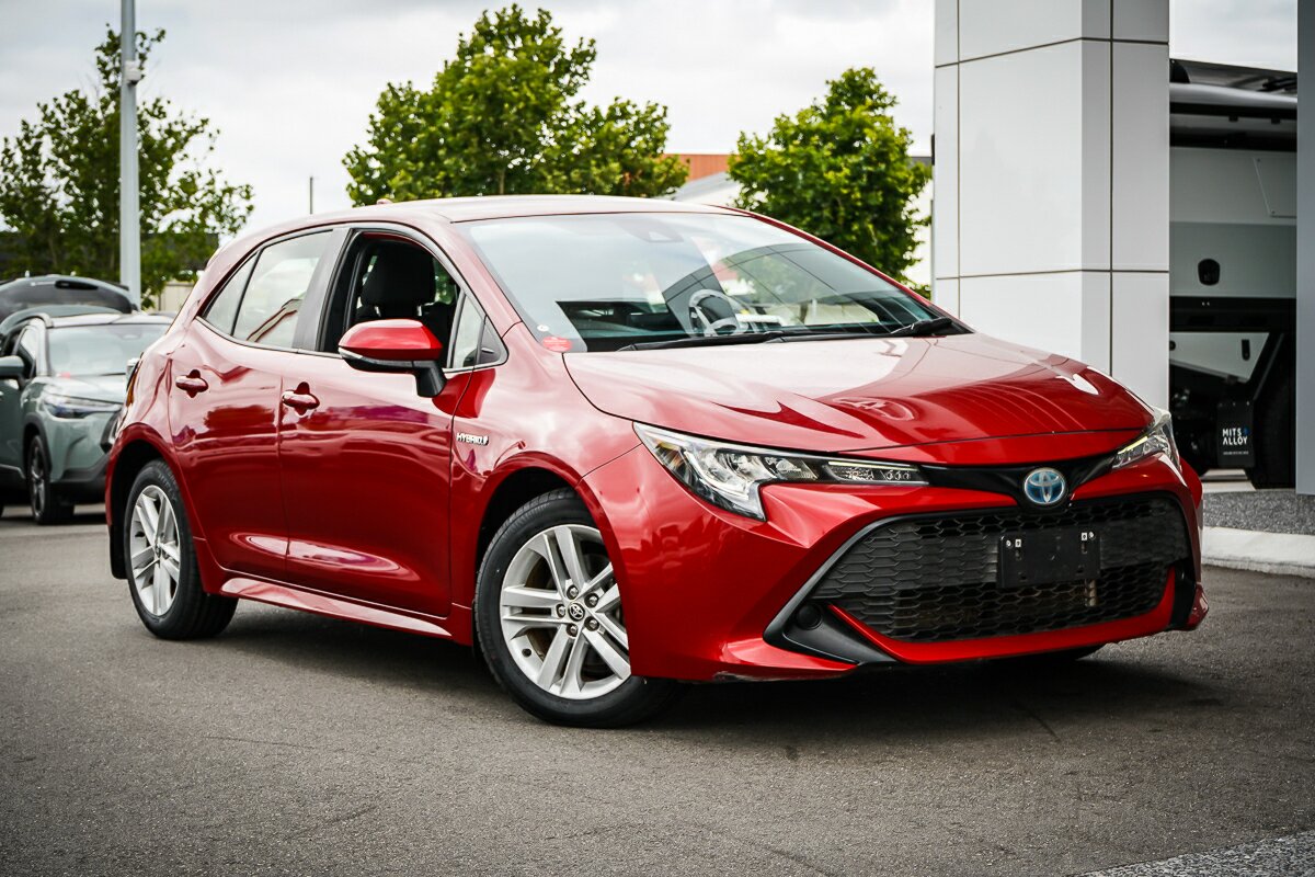 Toyota Corolla ZWE211R