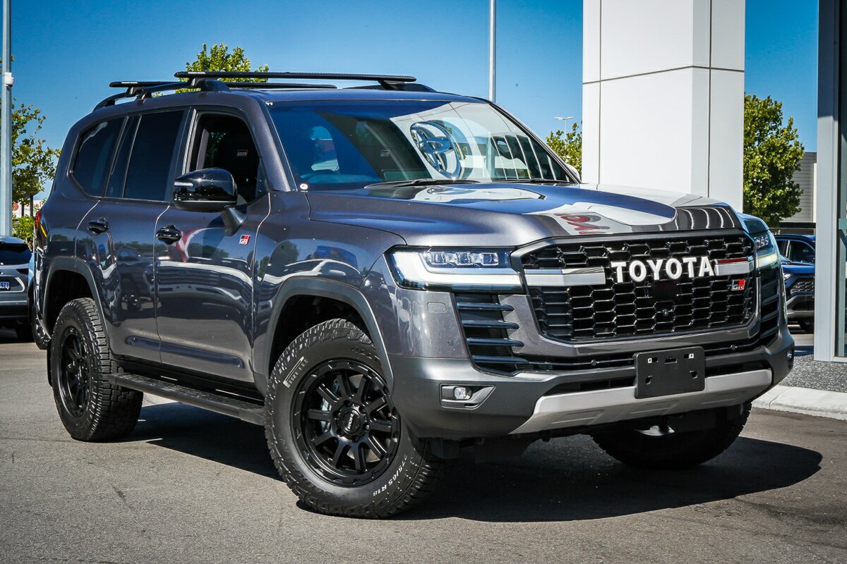 Toyota Landcruiser FJA300R