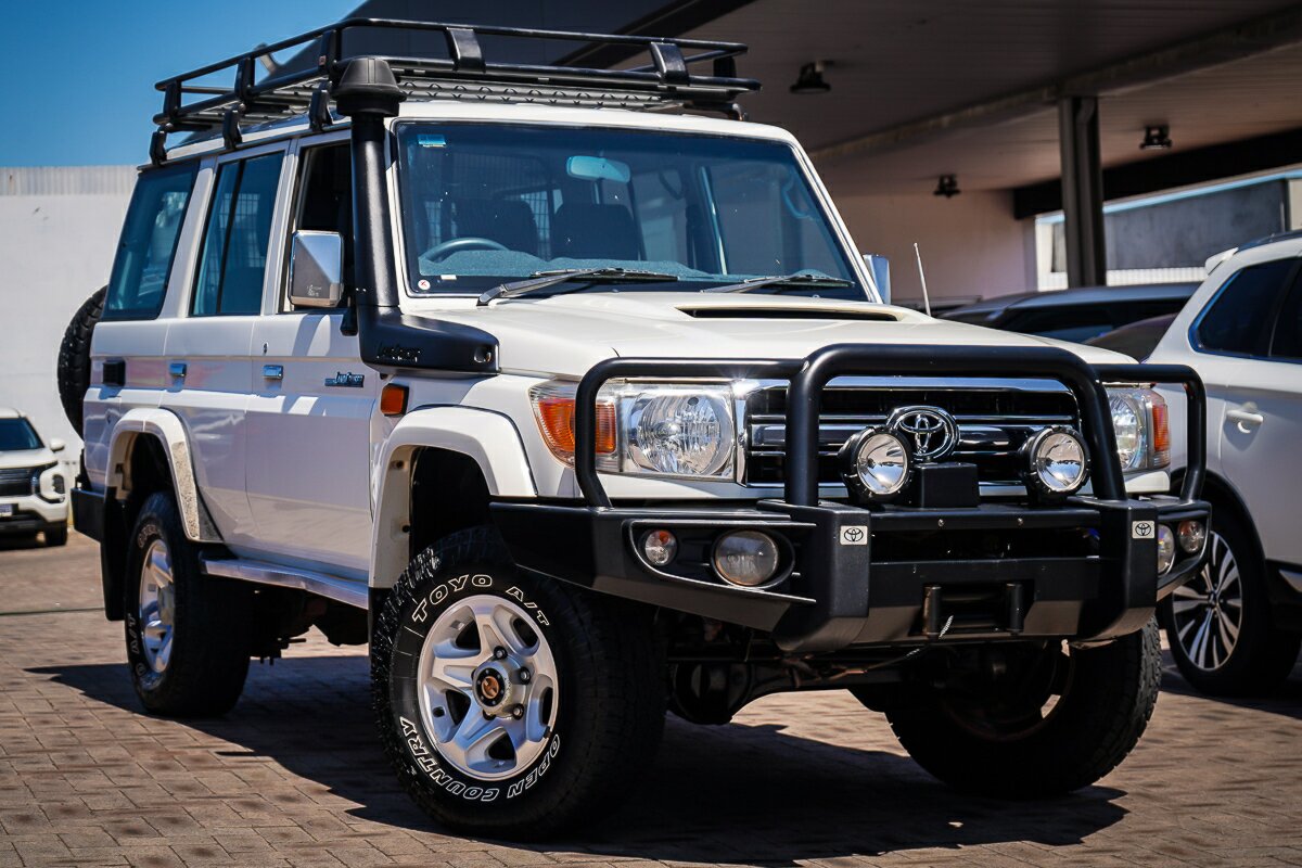 Toyota Landcruiser VDJ76R