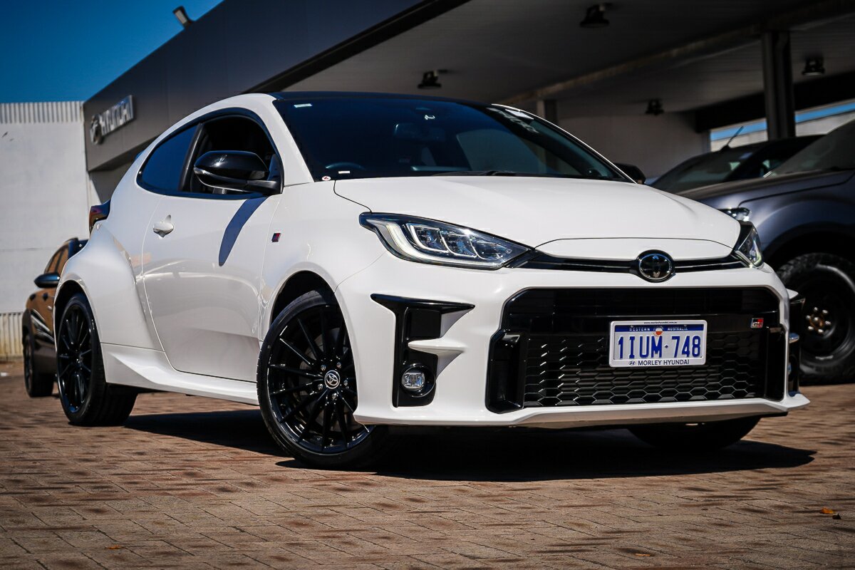 Toyota Yaris Gxpa16R