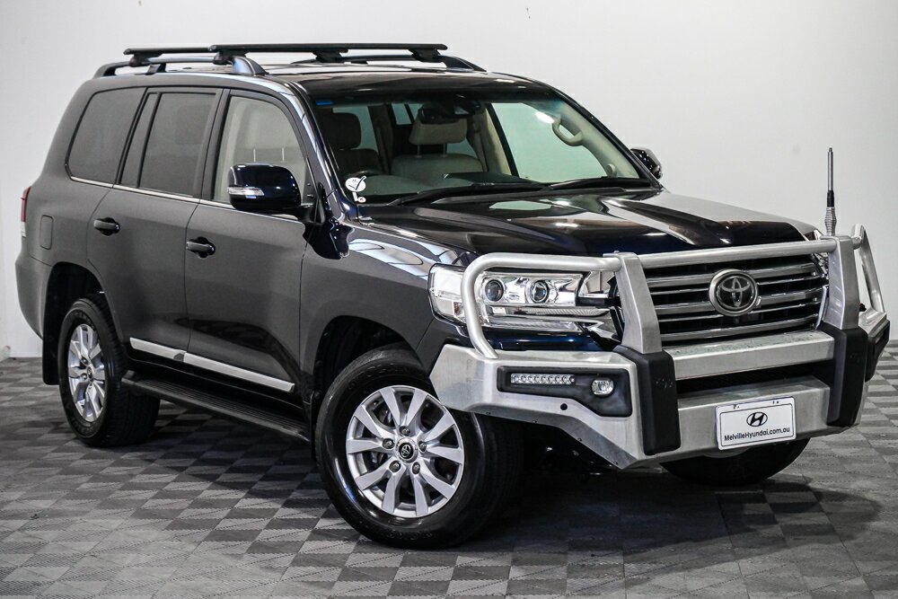 Toyota Landcruiser VDJ200R