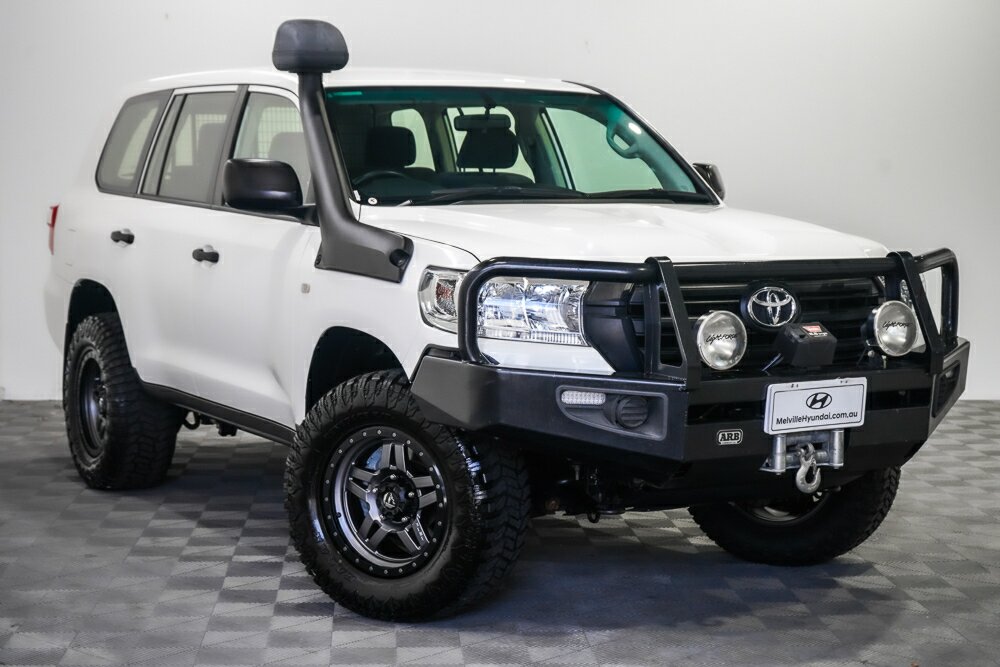 Toyota Landcruiser VDJ200R
