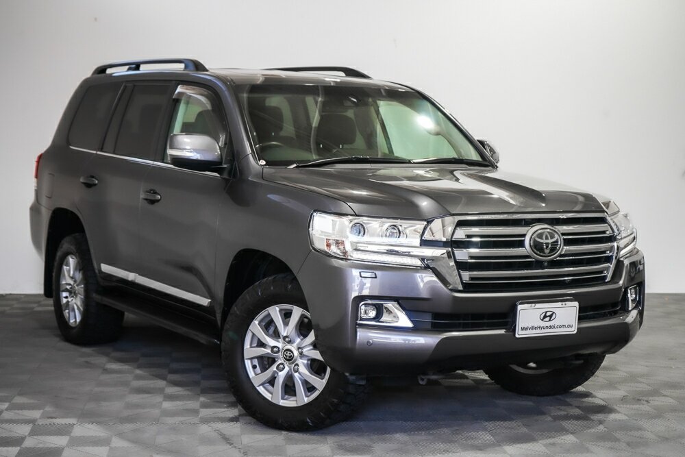 Toyota Landcruiser VDJ200R