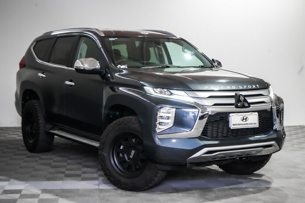 Mitsubishi Pajero Sport QF MY21