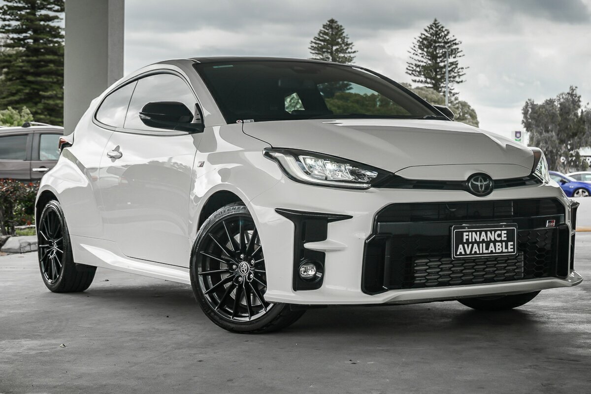 Toyota Yaris Gxpa16R