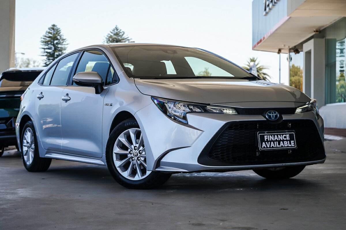 Toyota Corolla ZWE211R