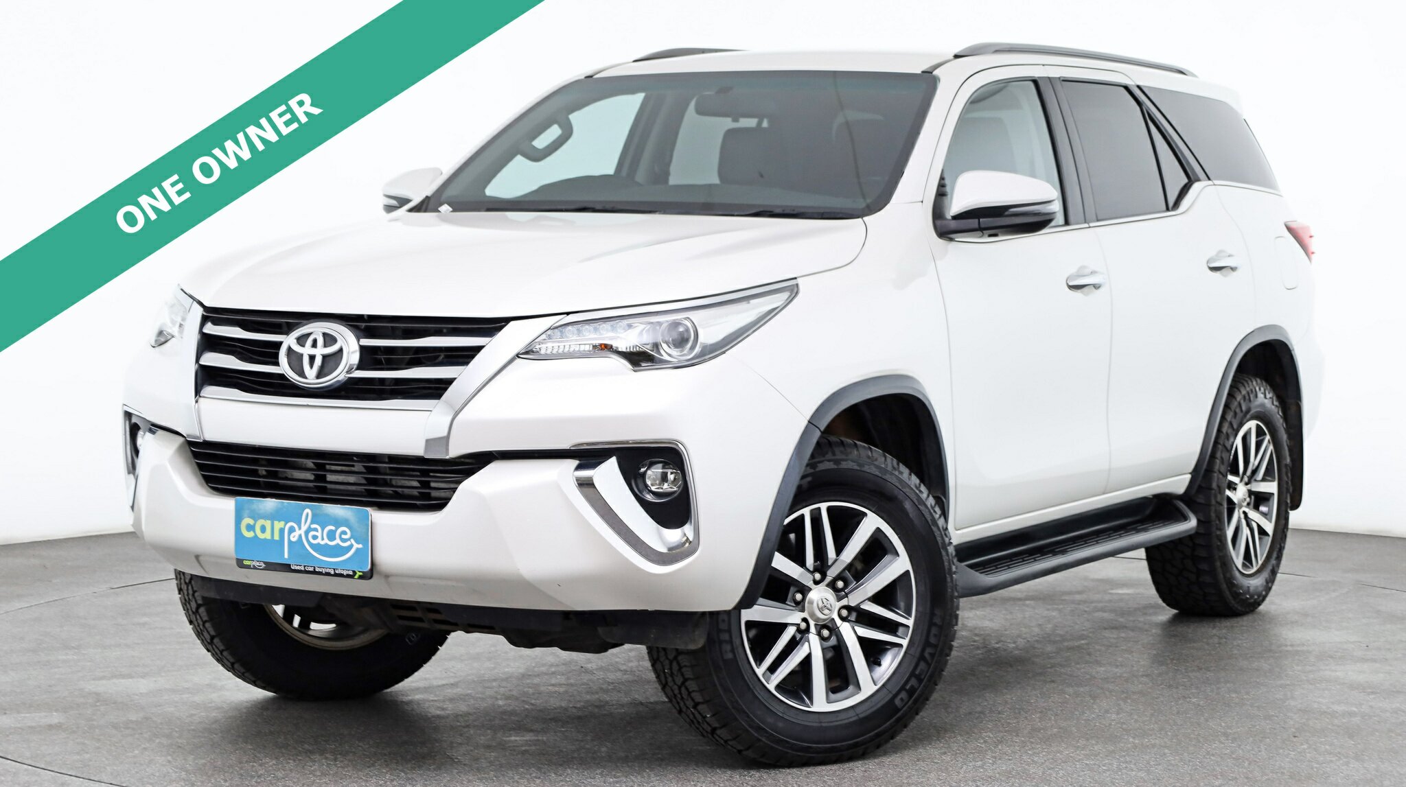 Toyota Fortuner GUN156R