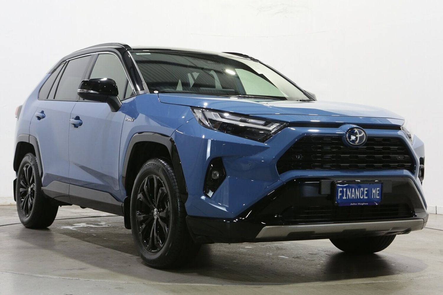 Toyota Rav4 AXAH52R XSE