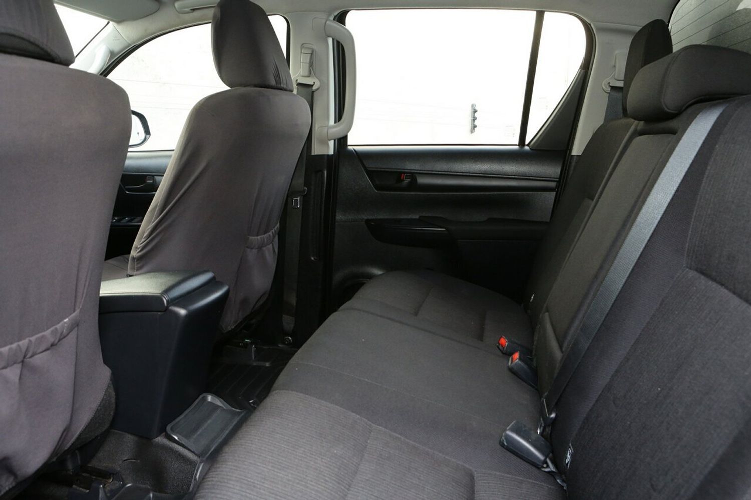 Toyota Hilux GUN126R SR