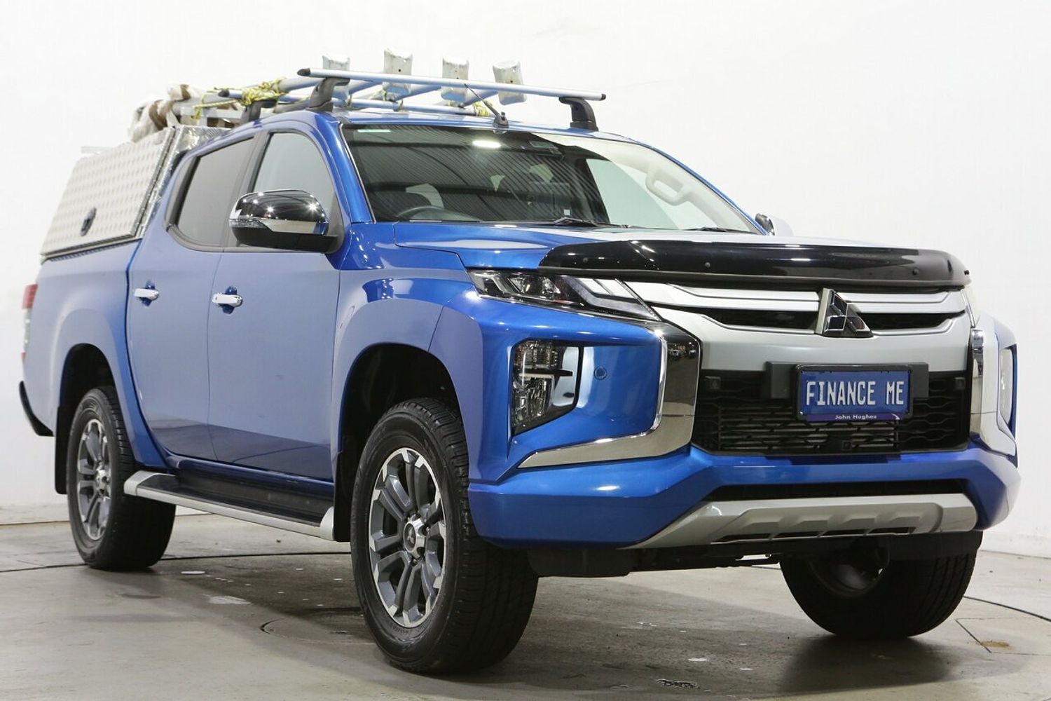 Mitsubishi Triton MR GLS