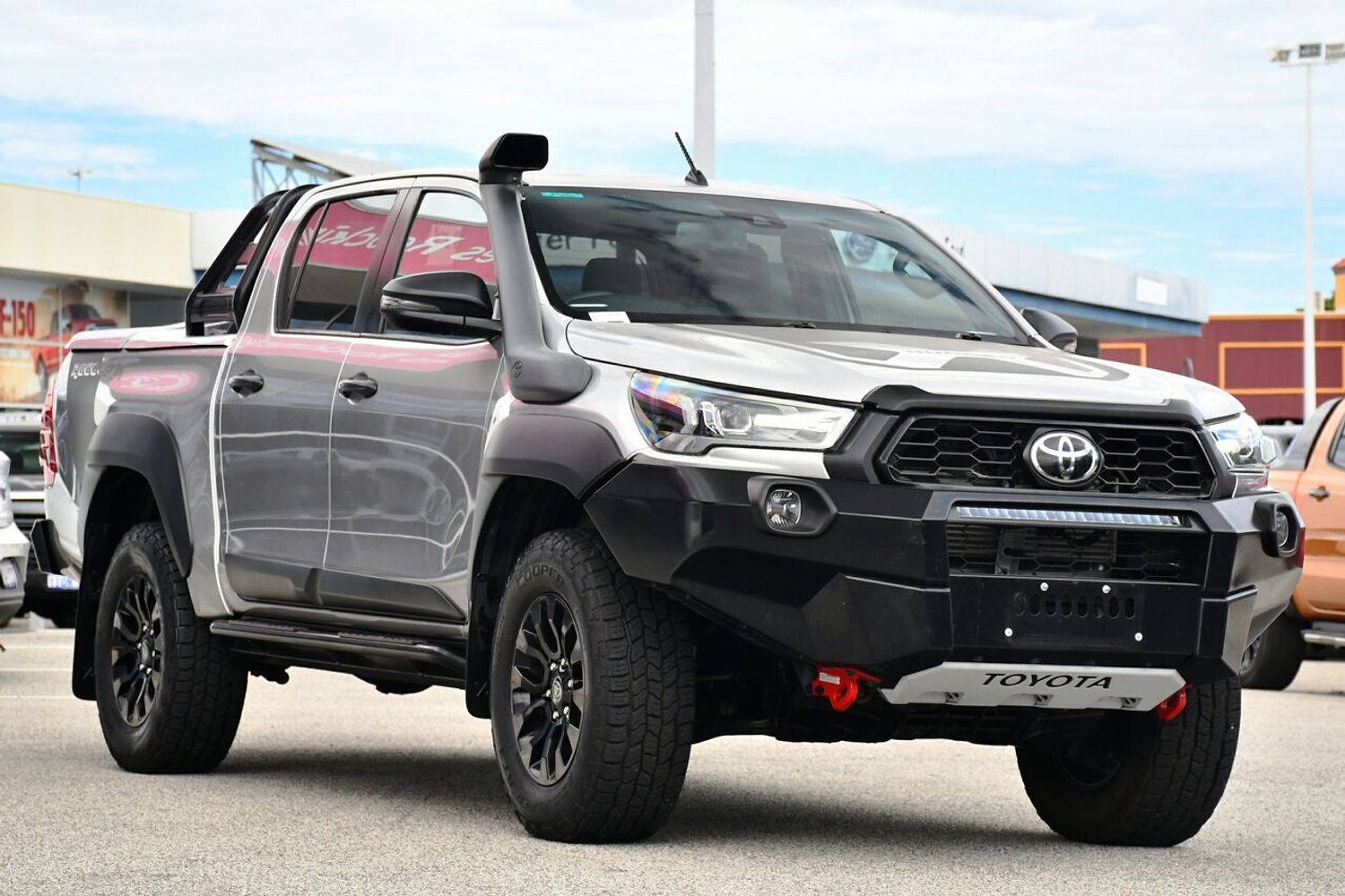 Toyota Hilux GUN126R Rugged X