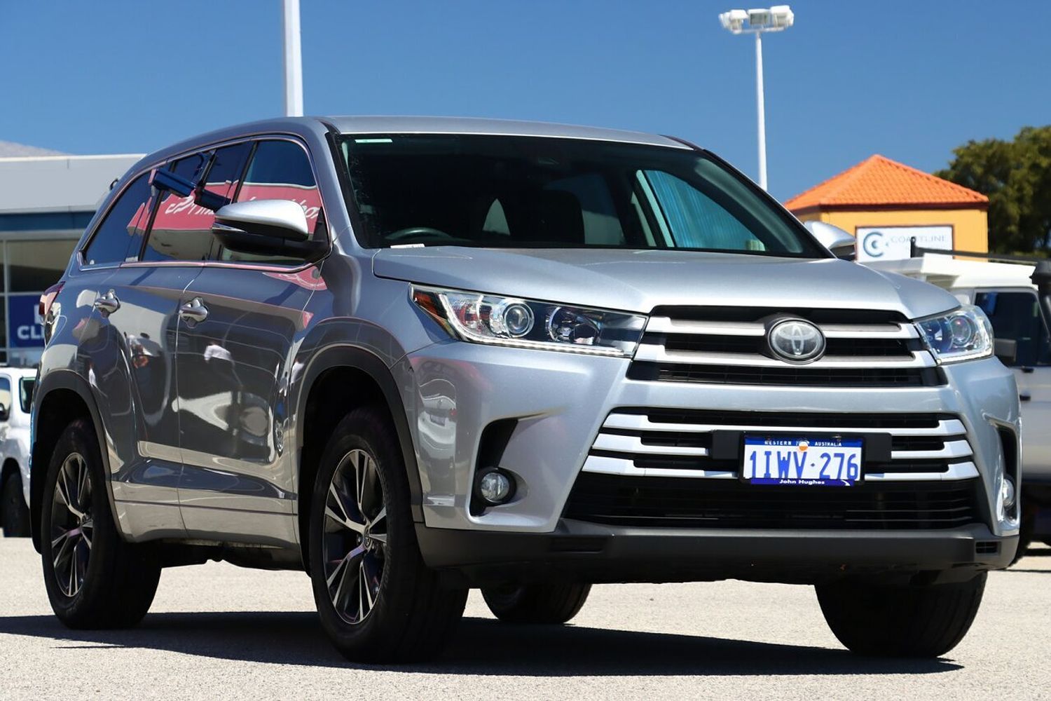 Toyota Kluger GSU50R GX