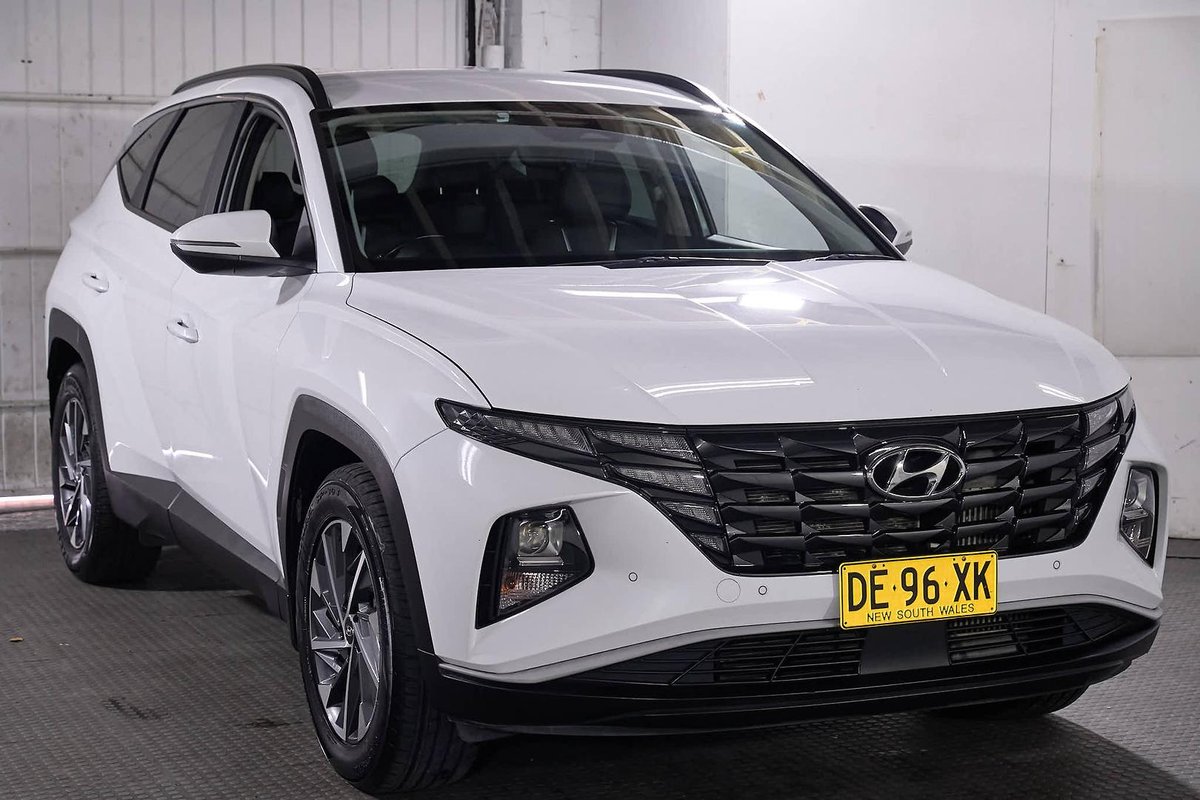 NX4.V1 MY22 AWD