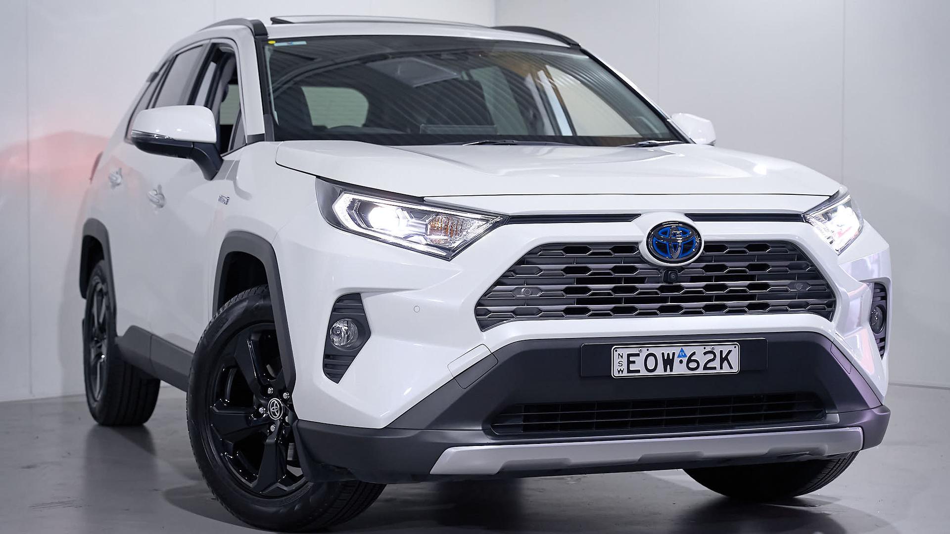 2021 Toyota RAV4 Cruiser Auto eFour