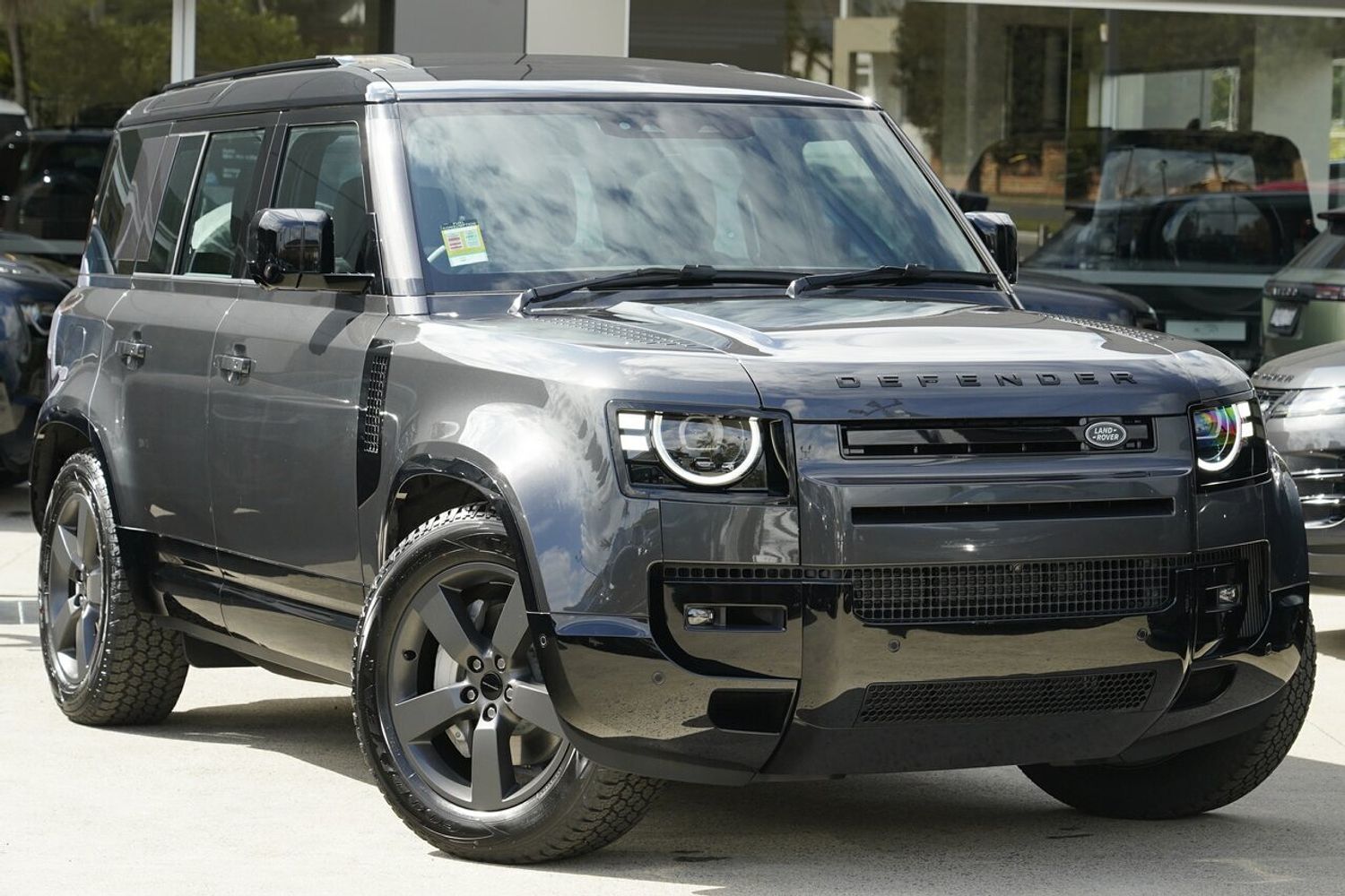 Land Rover Defender L663 110 D350 X-Dynamic SE