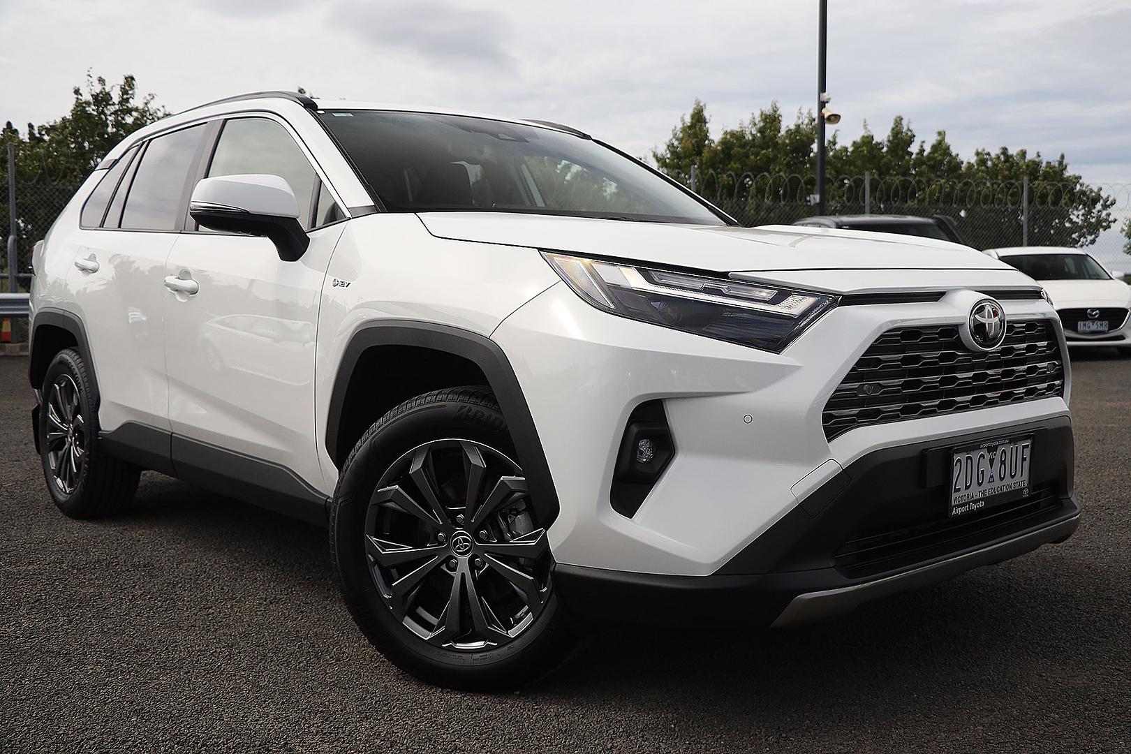 2025 Toyota RAV4 GXL Auto eFour
