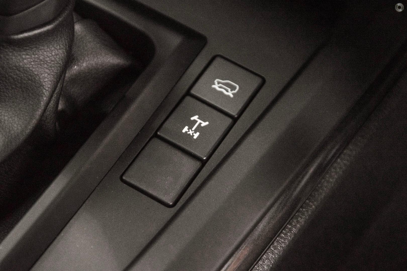 2025 Isuzu D-MAX X-RIDER Auto 4x4 MY25.5