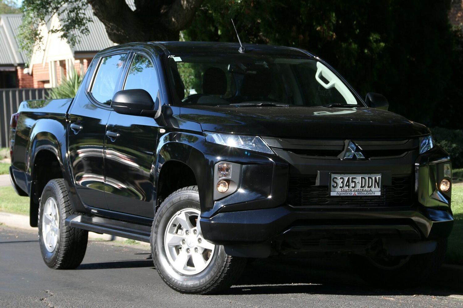 Mitsubishi Triton MR GLX+